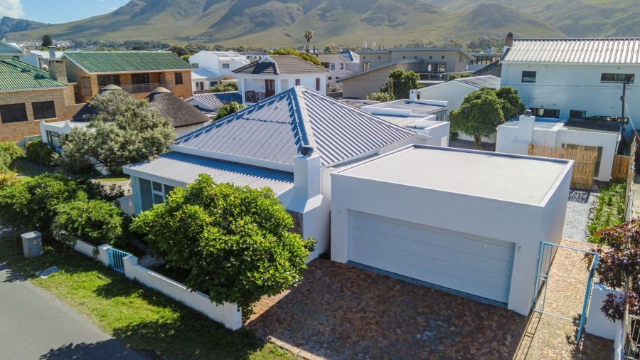 4 Bedroom Property for Sale in Kleinmond Western Cape
